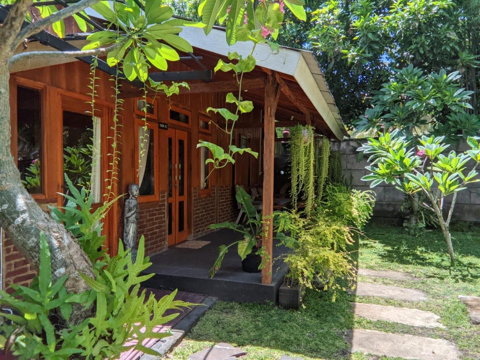 Tahlia'S Villa Sorongjukung Exterior foto