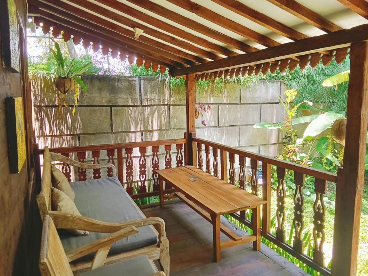 Tahlia'S Villa Sorongjukung Exterior foto