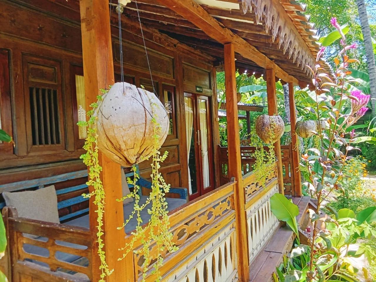Tahlia'S Villa Sorongjukung Exterior foto