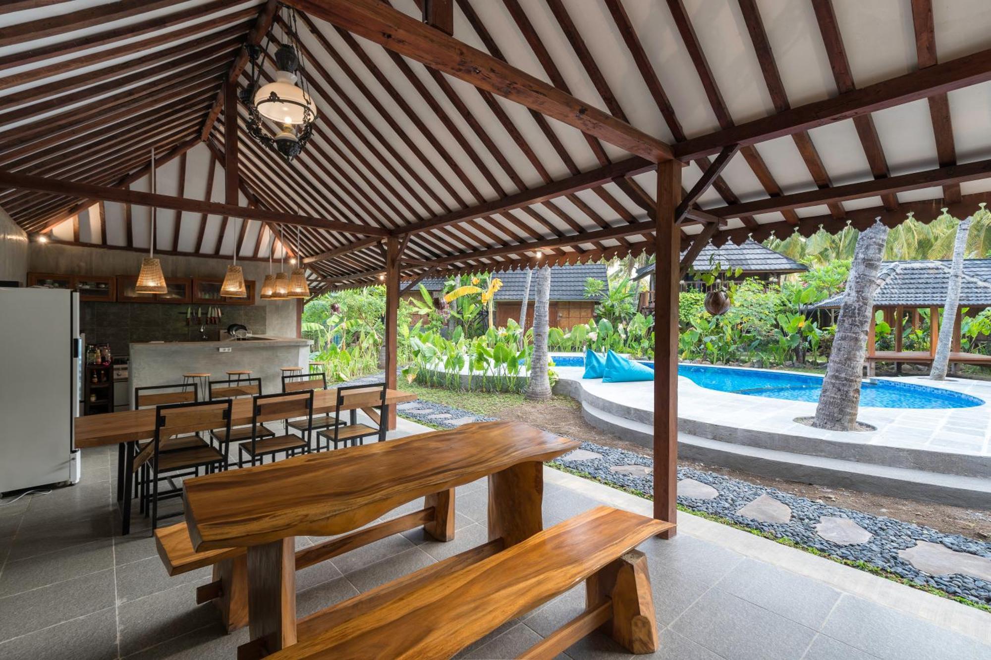 Tahlia'S Villa Sorongjukung Exterior foto