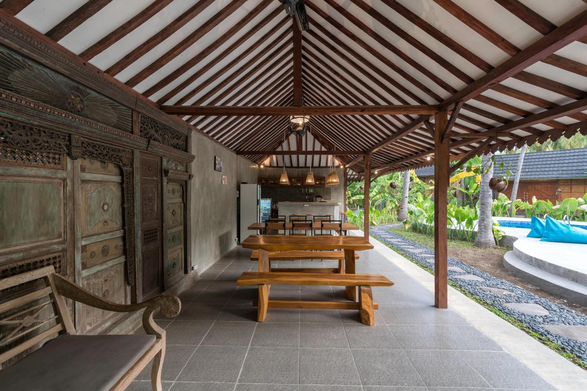 Tahlia'S Villa Sorongjukung Exterior foto