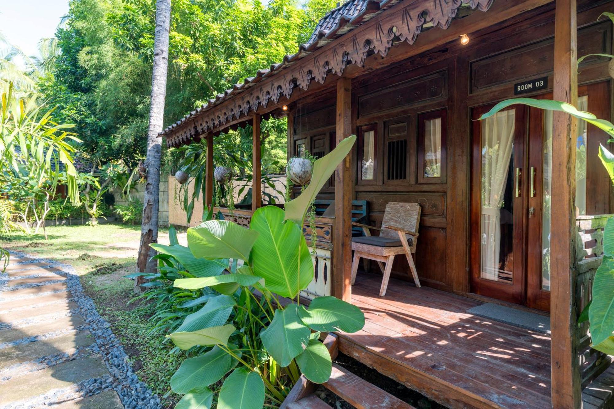 Tahlia'S Villa Sorongjukung Exterior foto